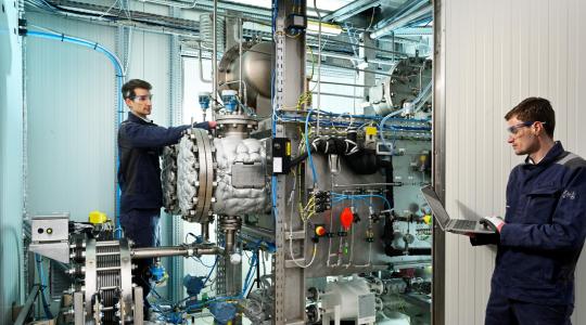 Battolyser Systems and VDL Hydrogen Systems merge to become Alquion